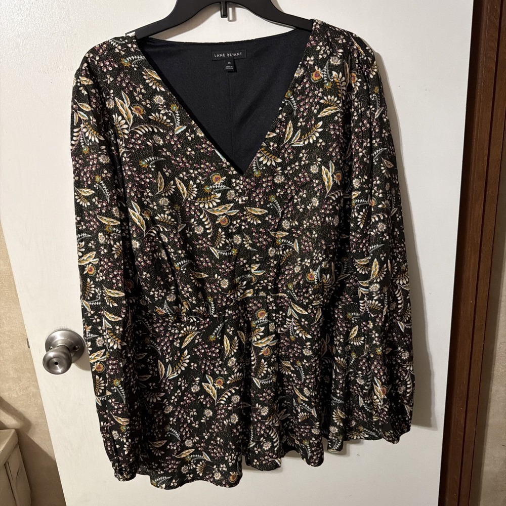 Lane Bryant Illusion Collection V Neck Top Black Botanical Print Size 18 L/S